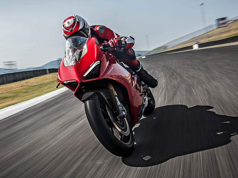 MOTORCYCLES ENGINE OILS